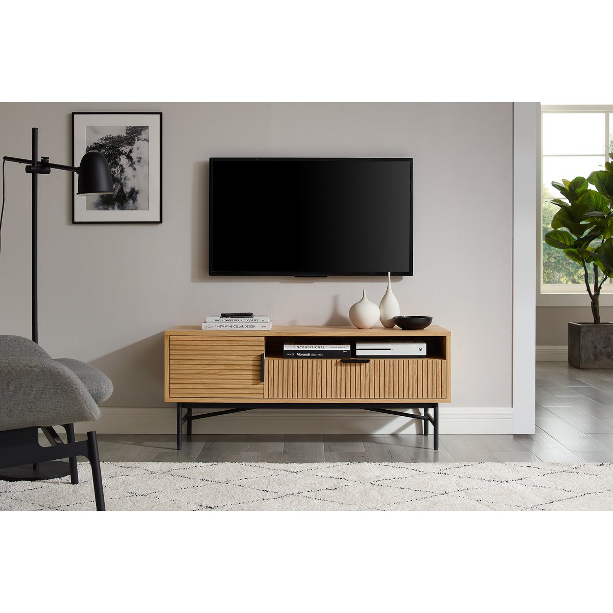 TV Cabinet - Scandinavian - Oak Veneer - Natural/Black