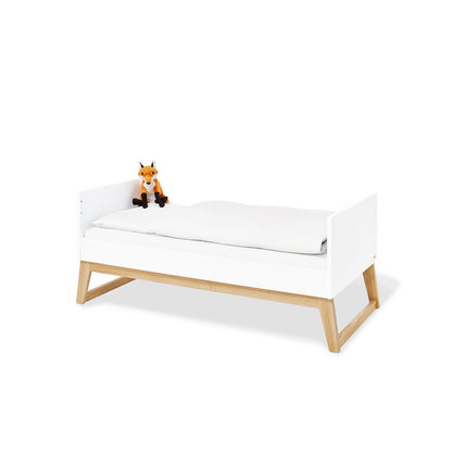 Children's room 'Bridge' wide - 3 parts: Bedstead/Wide Chest of Drawers/Wall Shelf - White/Natural