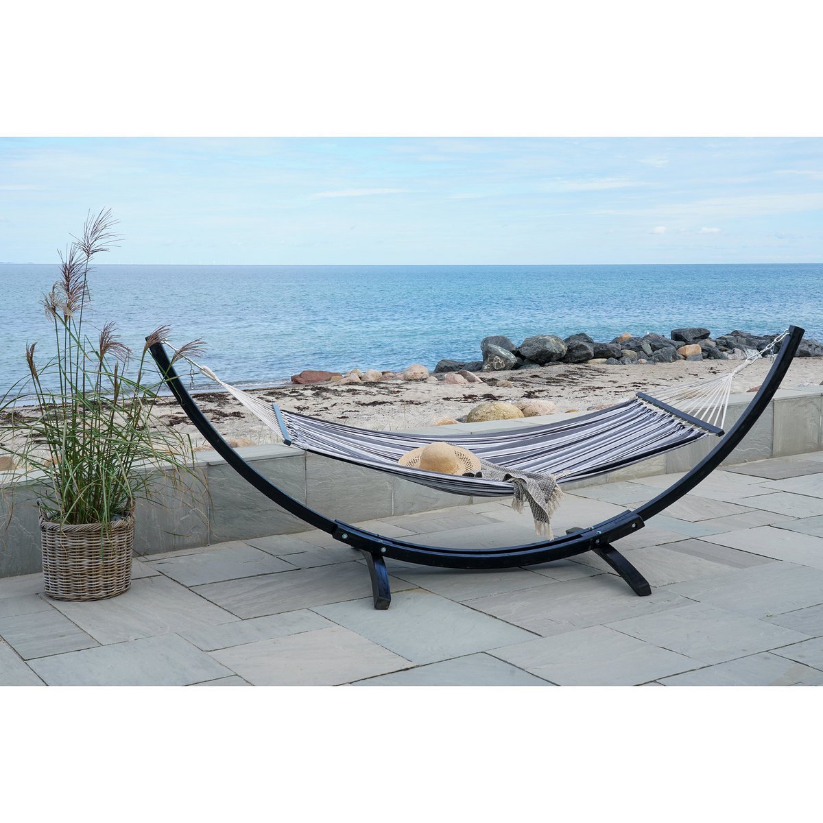 Hammock on Wooden Stand 'Tripoli' - Black/White/Gray