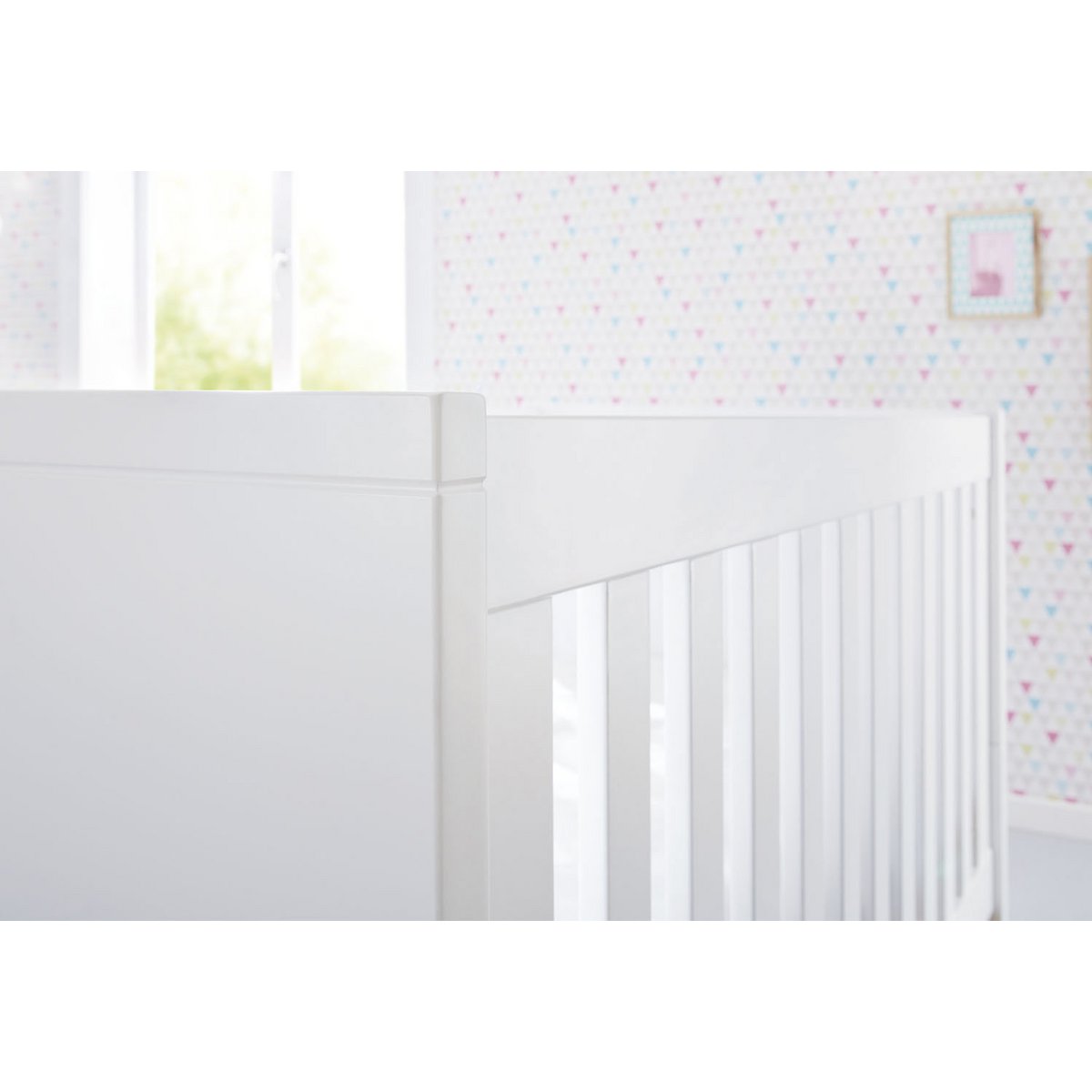 Children's room 'Riva' - 2 parts: Bed/Extra Wide Chest of Drawers - White/Natural