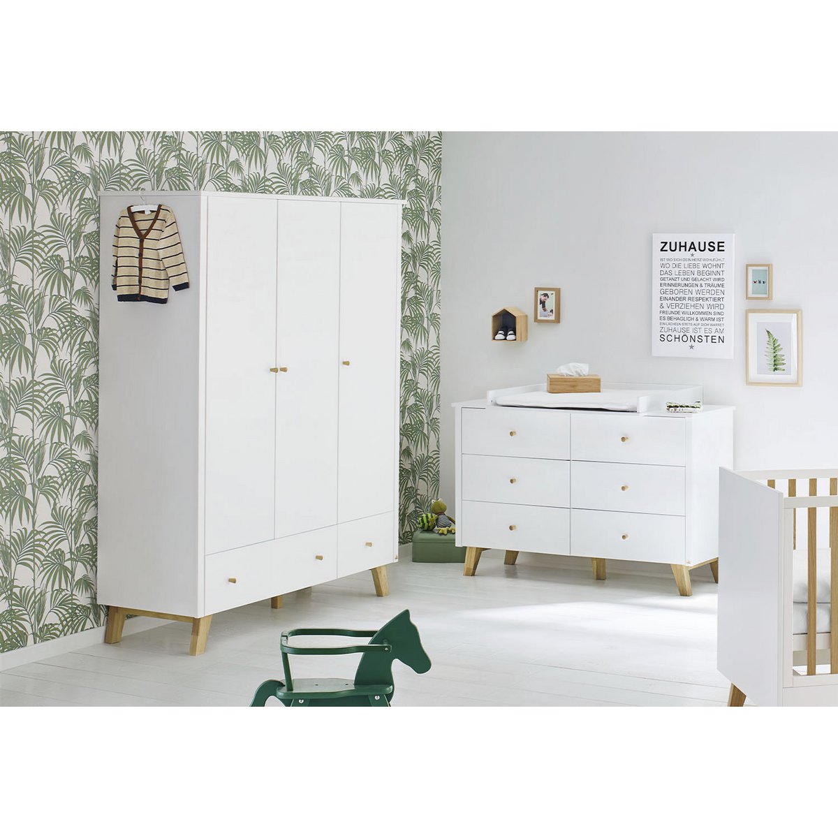 Wardrobe 'Pan' - 3-door - White/Natural